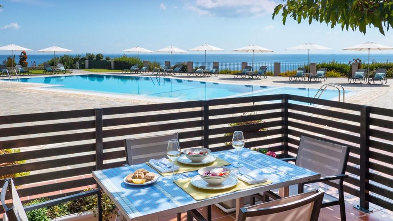 Blue Jasmine Hotel Skala  Exteriör bild